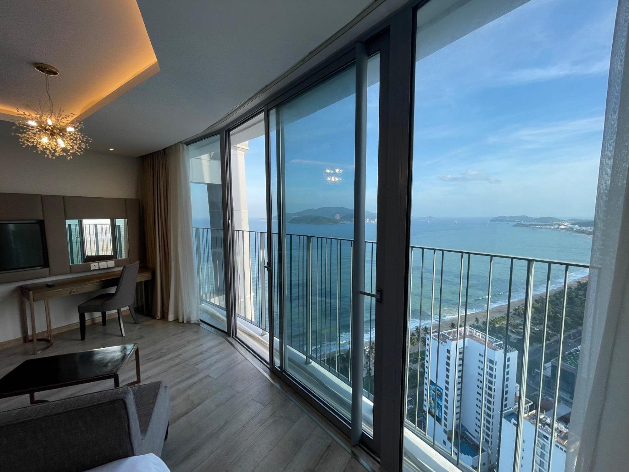 Panorama Condotel By Hlg Nha Trang Exterior photo